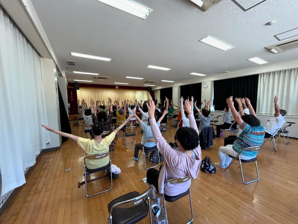 元宝塚歌劇団式部いろは八児市民センターにてヨガ、講演イベント